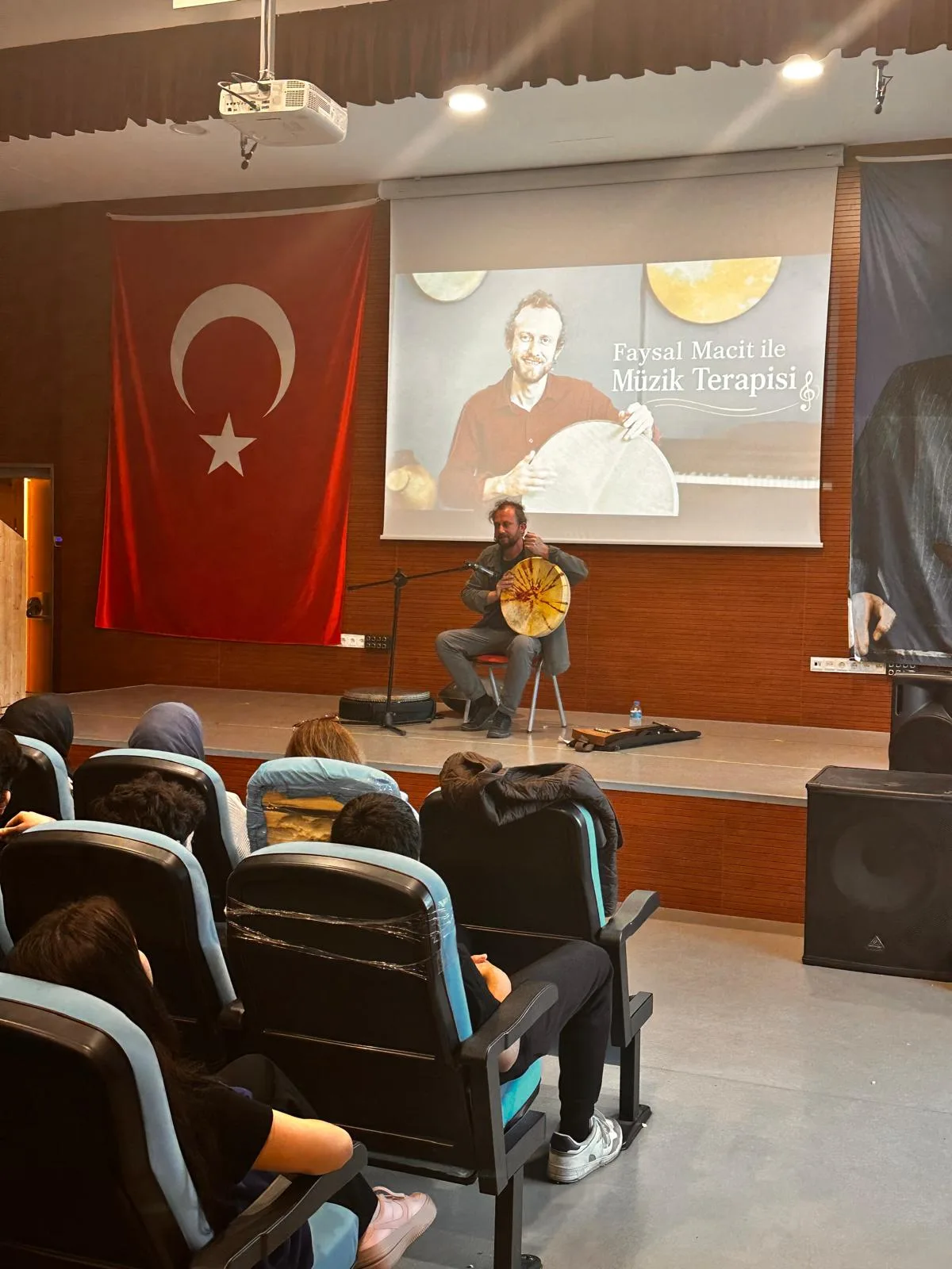 Auditorium bendir